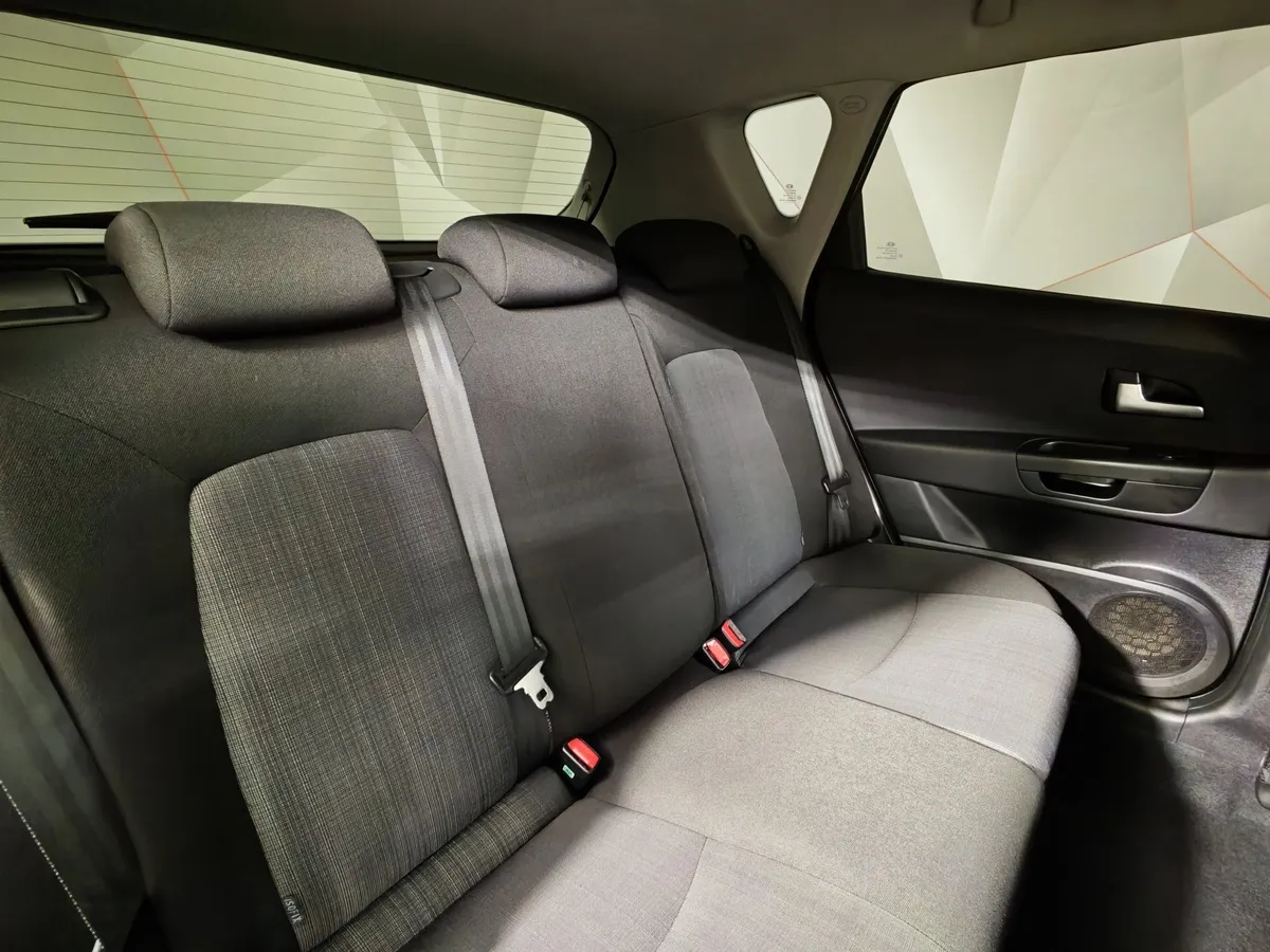 Kia Ceed 1.6 MT (129 л.с.) Comfort Серебристый в АВИЛОН. Слайд №15