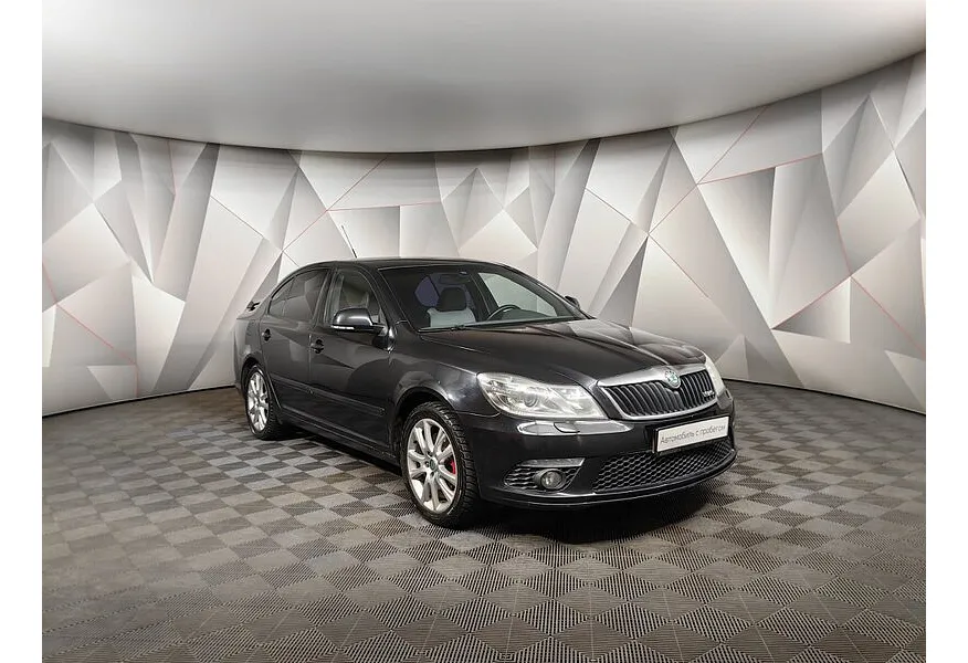 Skoda Octavia 2.0 TSI DSG (200 л.с.) RS Черный в АВИЛОН. Слайд №3