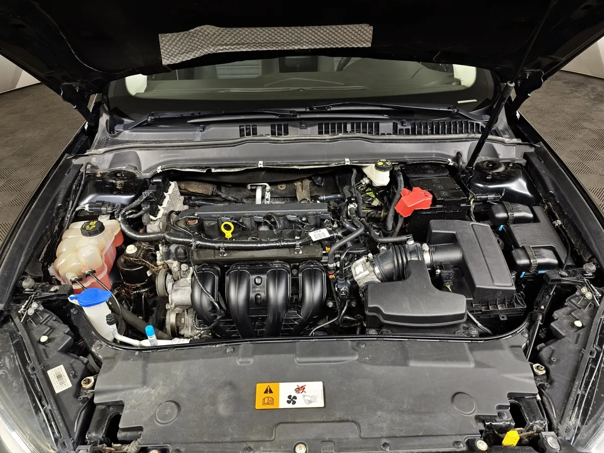 Ford Mondeo 2.5 AT (149 л.с.) Ambiente Черный в АВИЛОН. Слайд №11