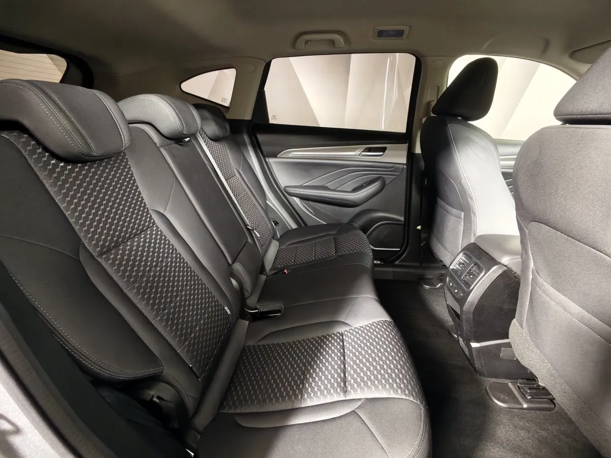 Haval F7 1.5T AWD 7DCT (150 л.с.) Elite Серый в АВИЛОН. Слайд №16