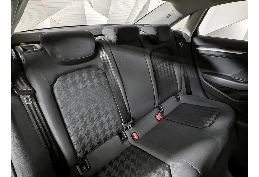 Audi A3 1.4 TFSI S tronic (125 л.с.) Ambition Черный в АВИЛОН. Слайд №17