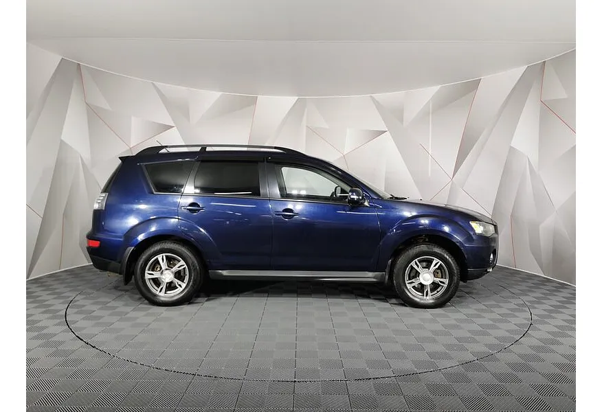 АВИЛОН - Mitsubishi Outlander 2.0 MIVEC CVT 2WD (146 л.с.) Intense Plus Синий - slide 3