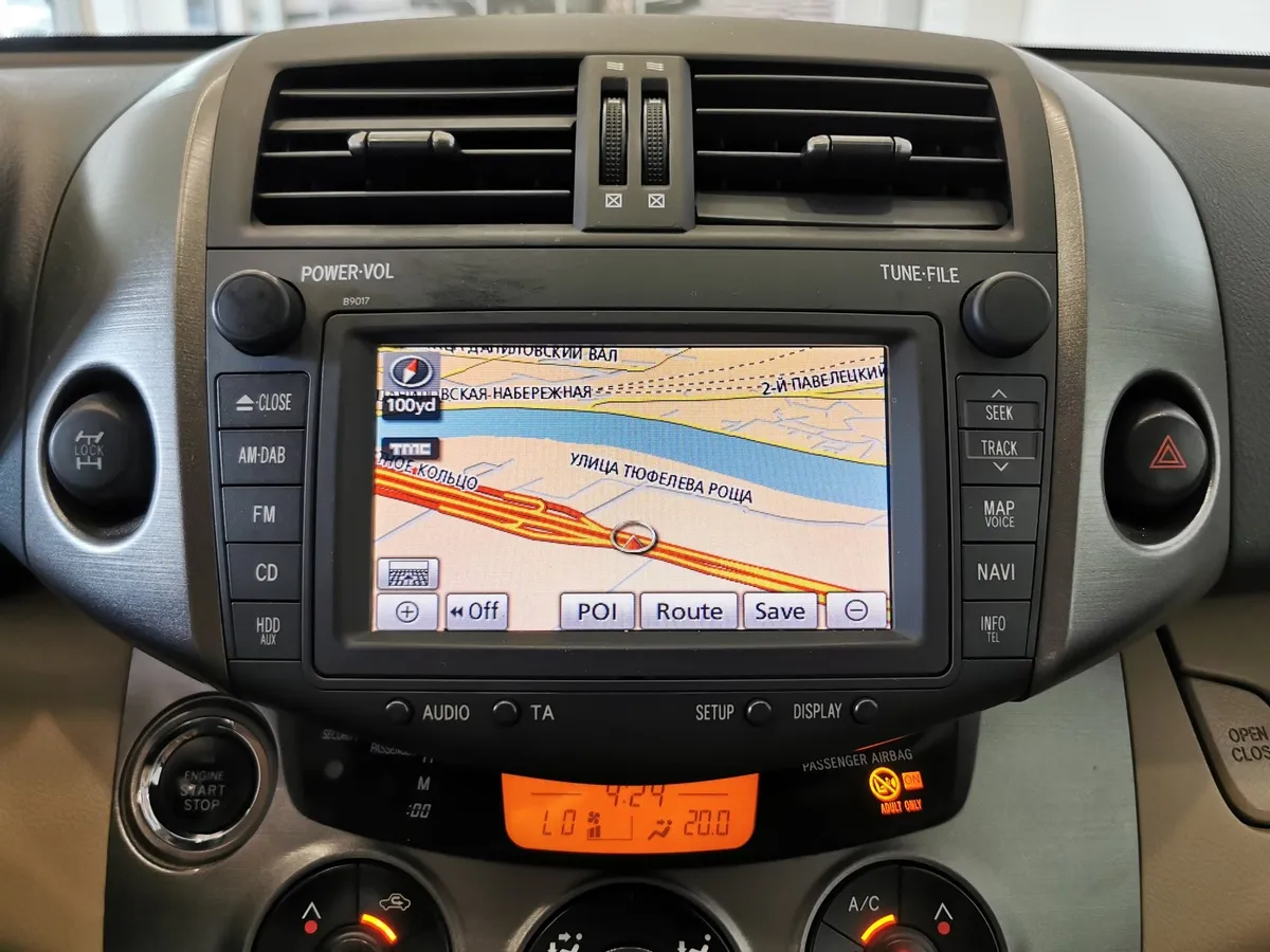 Toyota RAV4 2.0 CVT (148 л.с.) Стандарт Бежевый в АВИЛОН. Слайд №21
