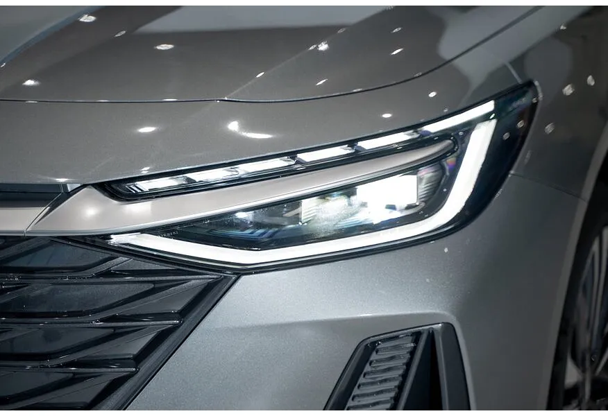 LIVE. Слайд №19