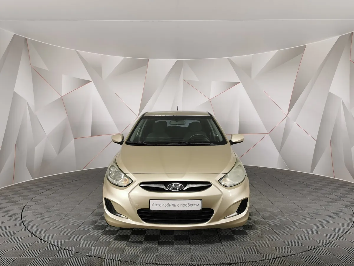 Hyundai Solaris 1.4 AT (107 л.с.) Active Бежевый в АВИЛОН. Слайд №7