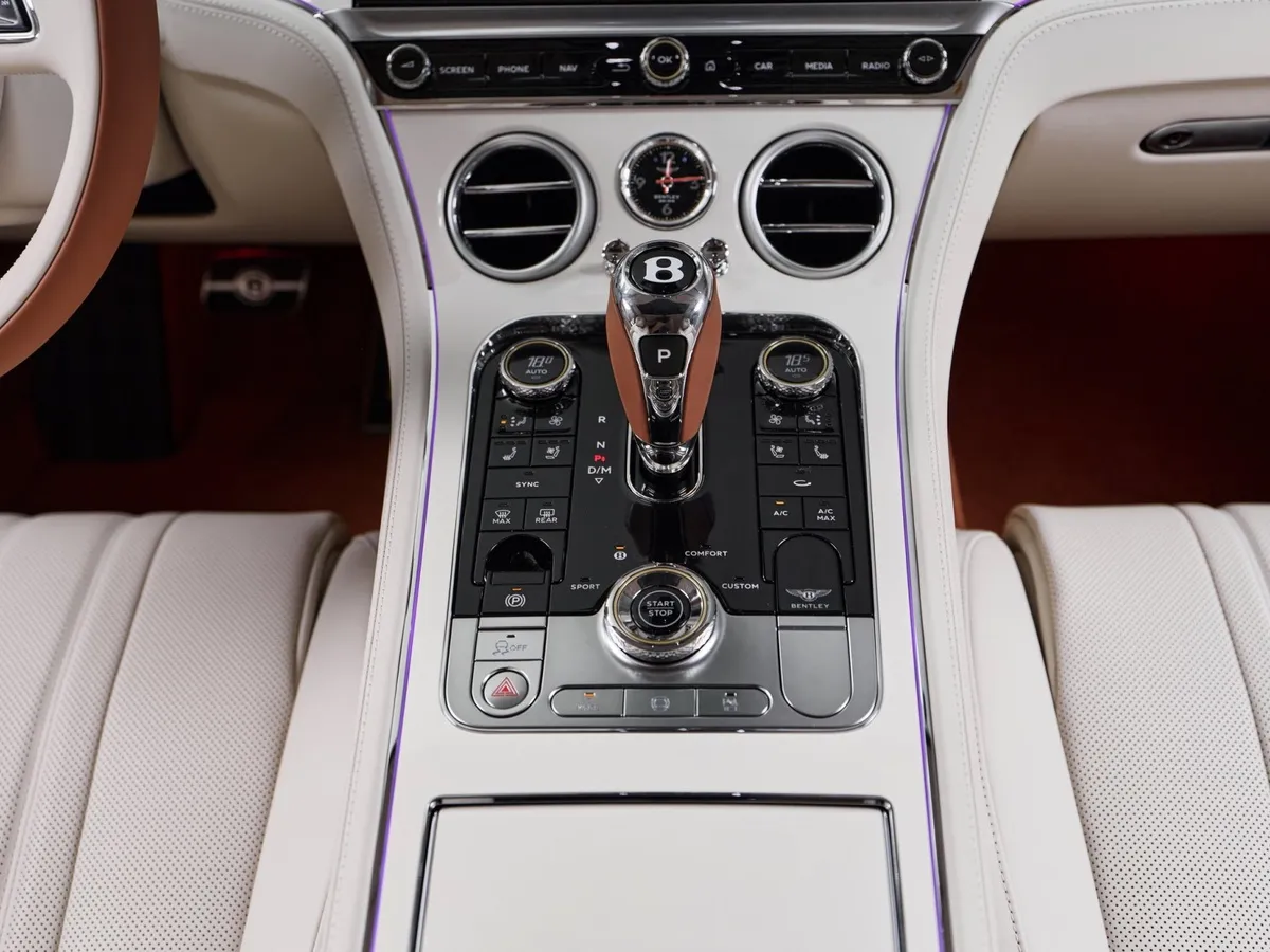 Bentley Continental GT 4.0h 8DCT 4WD (782 л.с.) Белый в АВИЛОН. Слайд №10