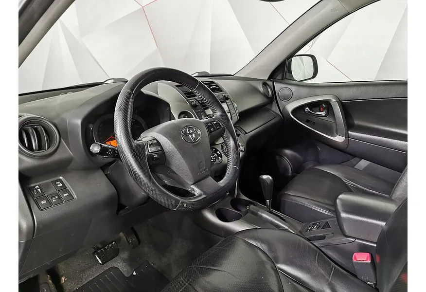 Toyota RAV4 2.0 CVT (158 л.с.) Белый в АВИЛОН. Слайд №19