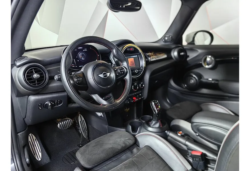 MINI 3 двери JCW 2.0 MT (231 л.с.) Серый в АВИЛОН. Слайд №12