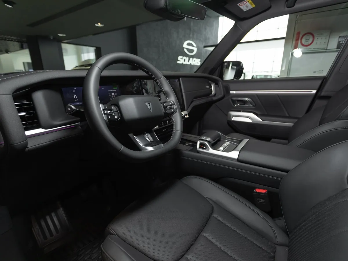 Deepal G318 1.5h AT 4WD (439 л.с.) Эверест Серебристый в АВИЛОН. Слайд №8
