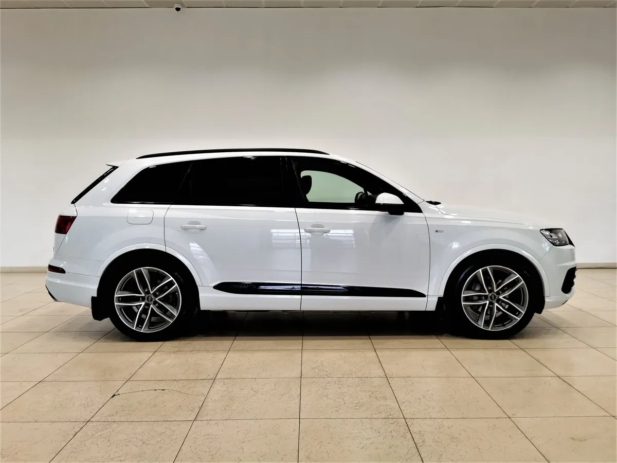 Audi Q7 3.0 TDI Tiptronic quattro (249 л.с.) Белый в АВИЛОН. Слайд №6