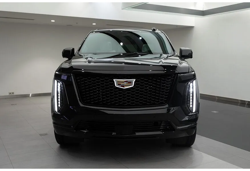 Cadillac Escalade 6.2 V8 AT AWD (420 л.с.) Sport Platinum Черный в АВИЛОН. Слайд №5