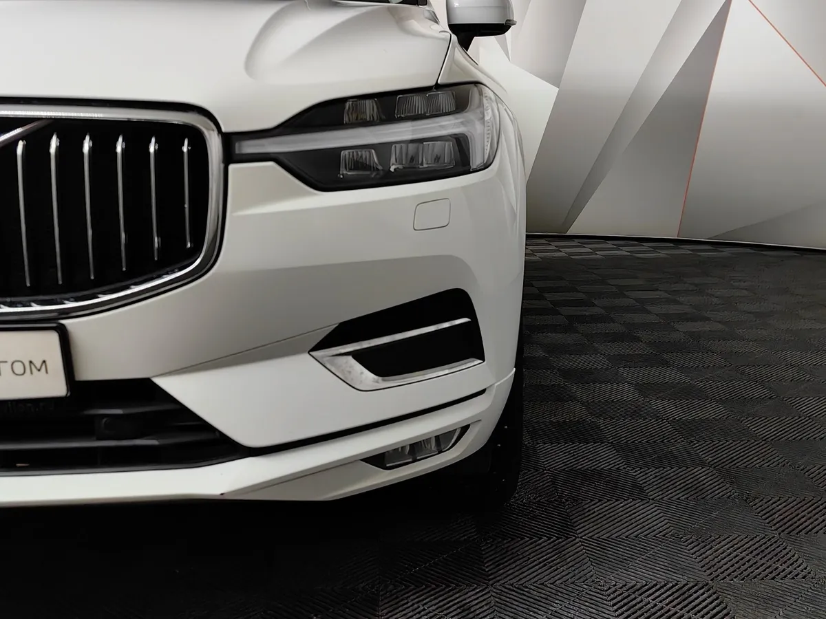Volvo XC60 2.0 T5 AT AWD (249 л.с.) Momentum Белый в АВИЛОН. Слайд №10
