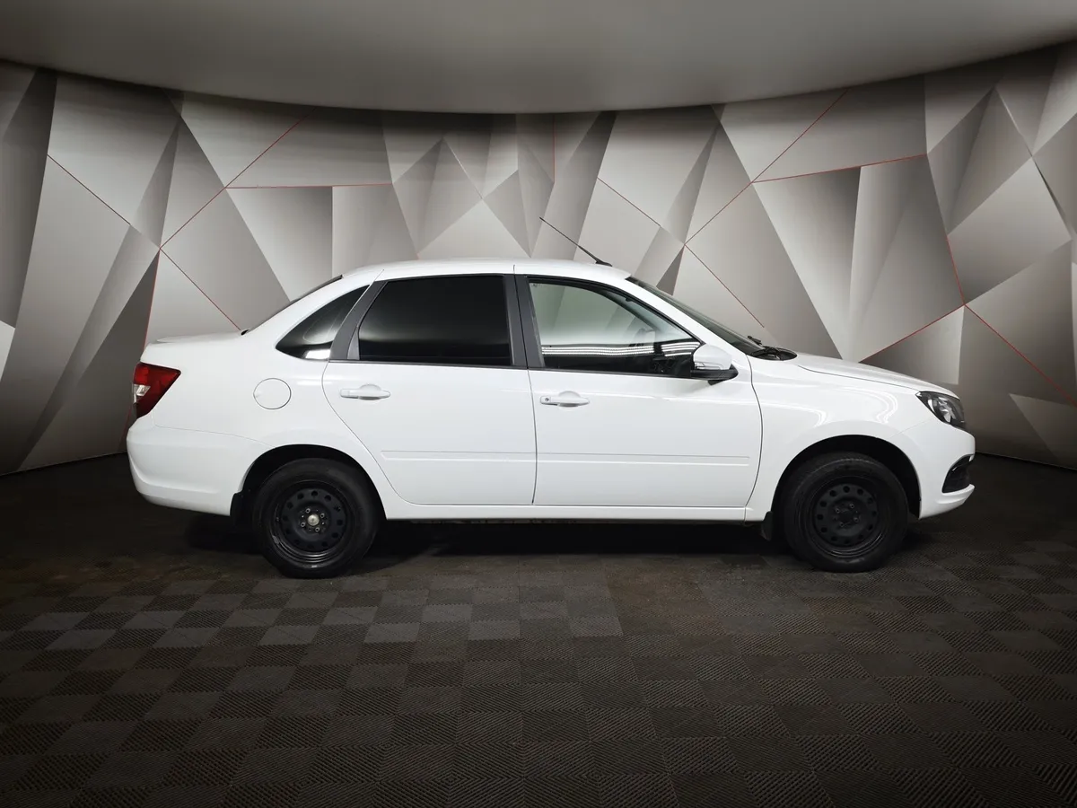 ВАЗ (Lada) Granta 1.6 MT 8кл (87 л.с.) Белый в АВИЛОН. Слайд №6