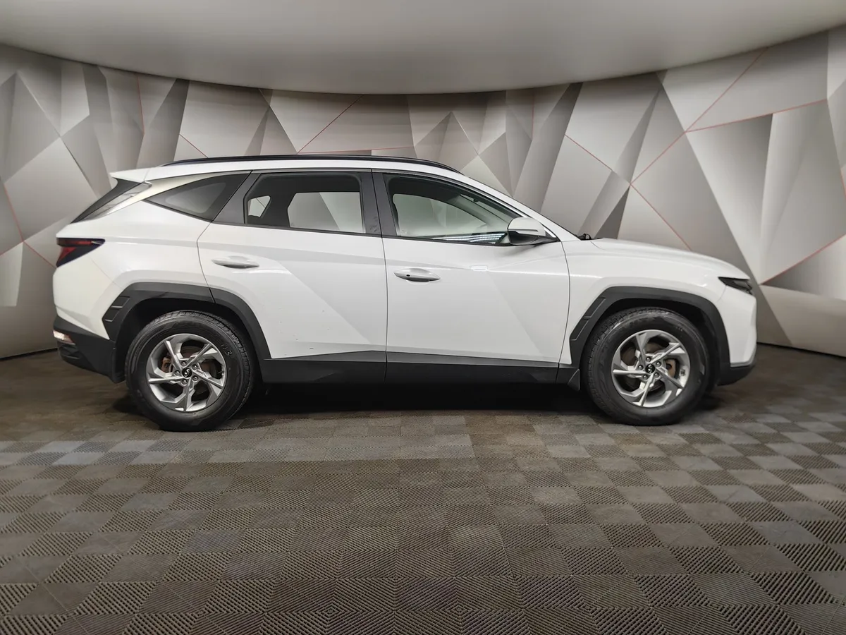 Hyundai Tucson D2.0 Smartstream 8AT 4WD (186 л.с.) N Line Lifestyle Белый в АВИЛОН. Слайд №6
