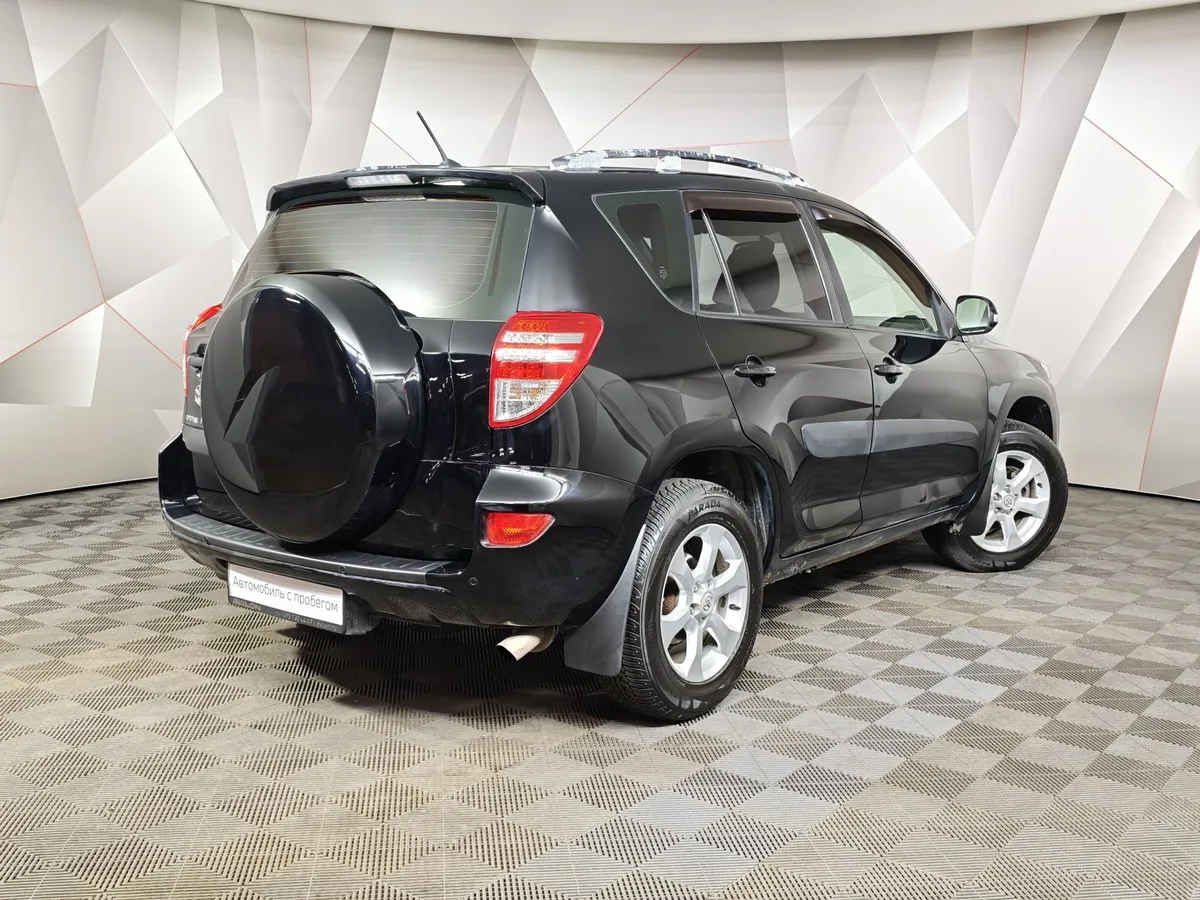 Toyota RAV4 2.0i CVT AWD (171 л.с.) Fashion Plus Черный в АВИЛОН. Слайд №2