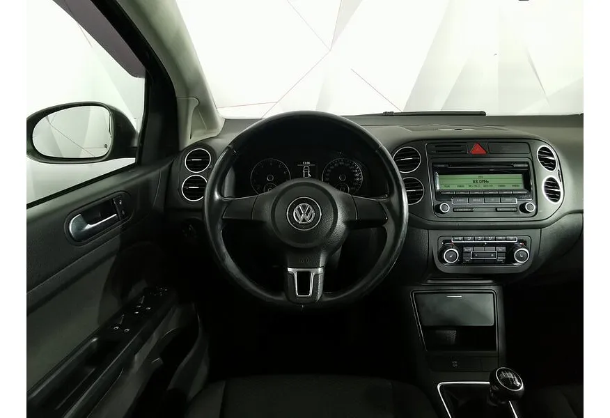Volkswagen Golf 1.6 MT (102 л.с.) Trendline Коричневый в АВИЛОН. Слайд №18