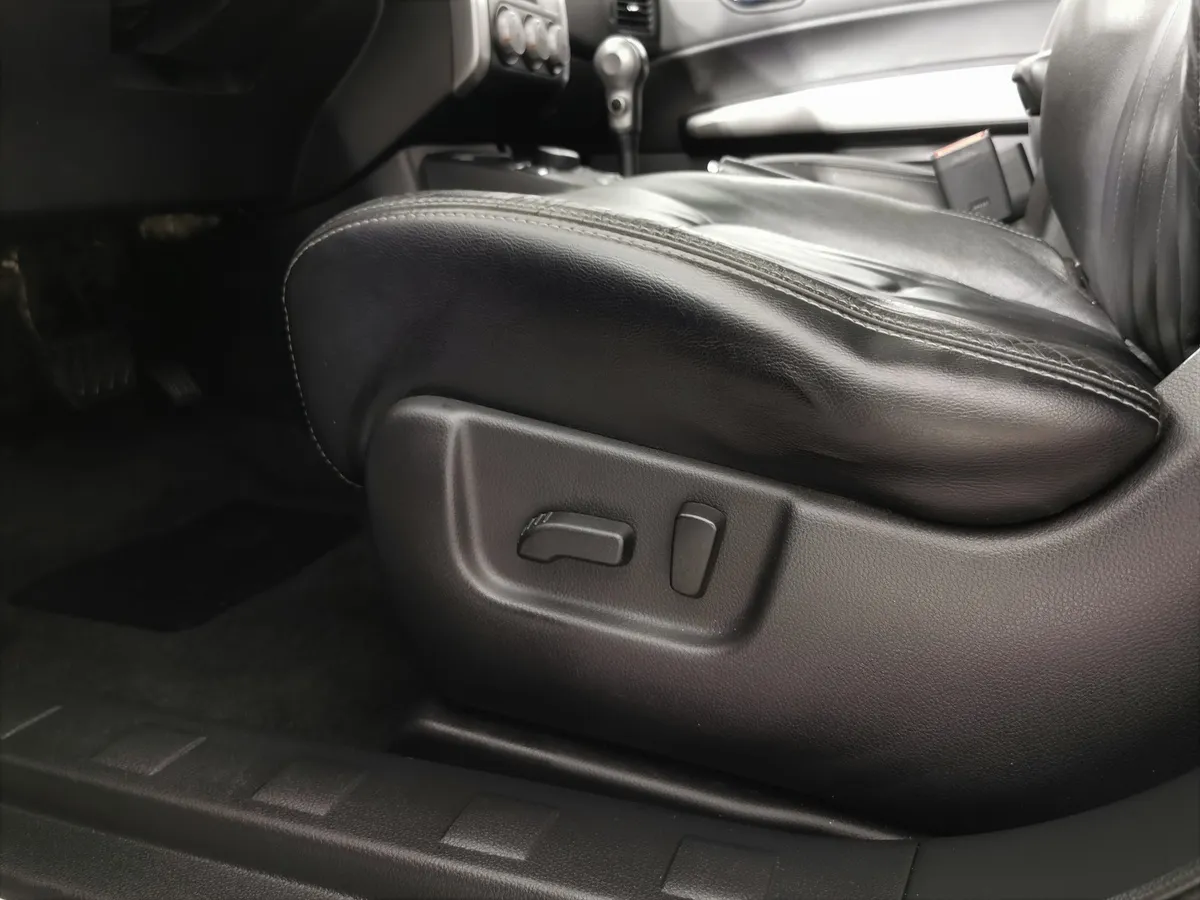 Nissan X-Trail 2.0 CVT AWD (141 л.с.) Белый в АВИЛОН. Слайд №20