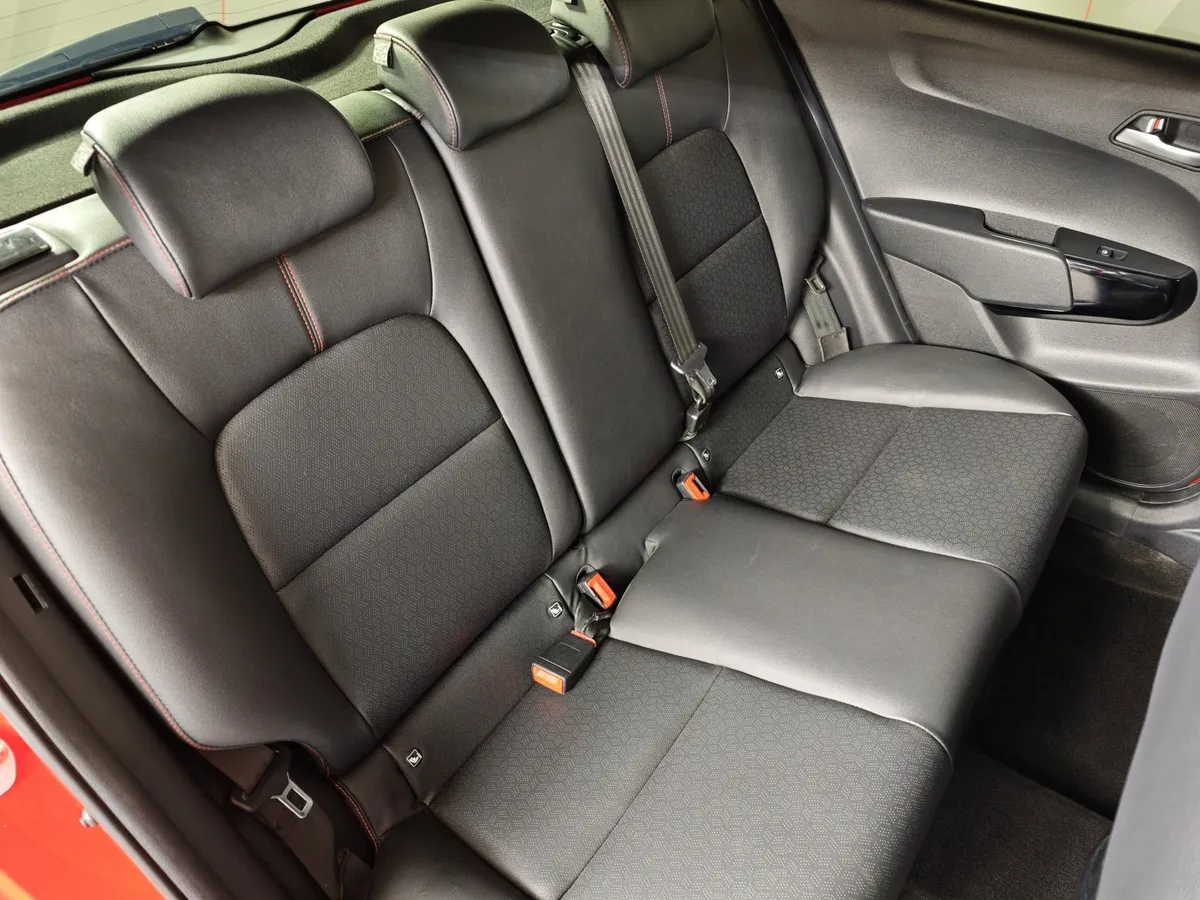 Kia Picanto 1.2 MPI AT (84 л.с.) GT Line Красный в АВИЛОН. Слайд №17