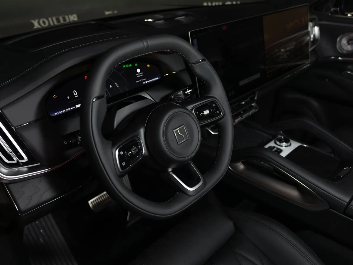 Zeekr 8X 2.0h AT 4WD (898 л.с.) Ultra Черный в АВИЛОН. Слайд №9