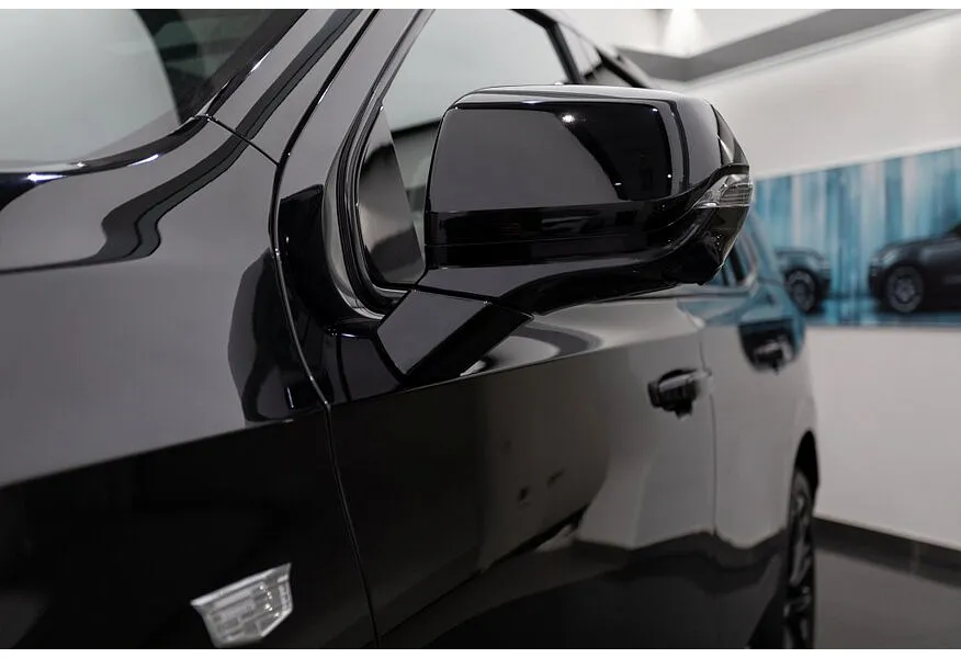 Cadillac Escalade 6.2 V8 AT AWD (420 л.с.) Sport Platinum Черный в АВИЛОН. Слайд №18