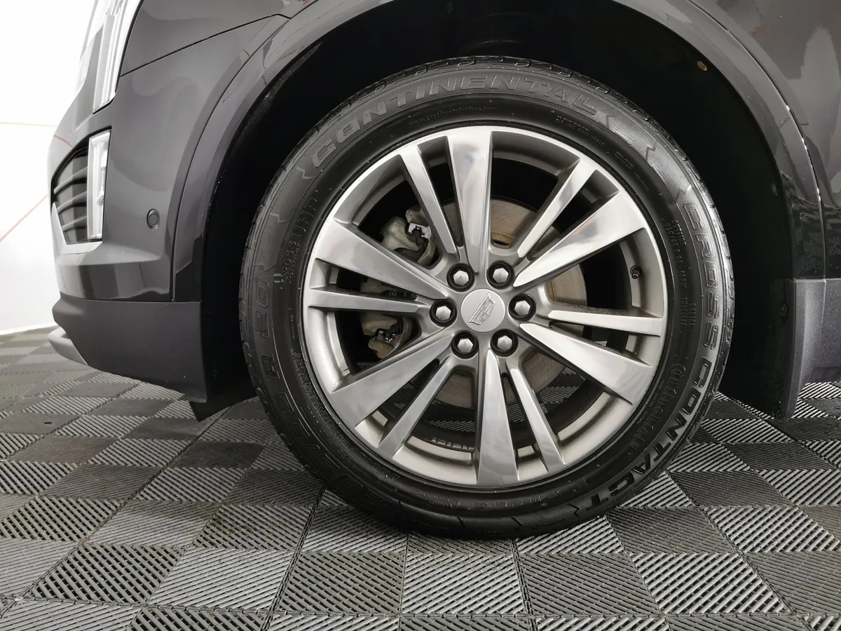 Cadillac XT5 2.0T АТ AWD (200 л.с.) Premium Luxury Черный в АВИЛОН. Слайд №9