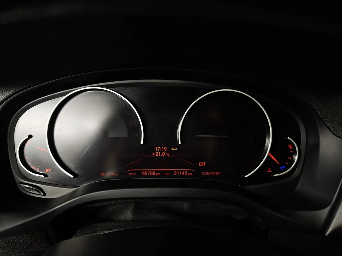 BMW X3 xDrive20i AT (184 л.с.) Base Локальная сборка Серый в АВИЛОН. Слайд №13