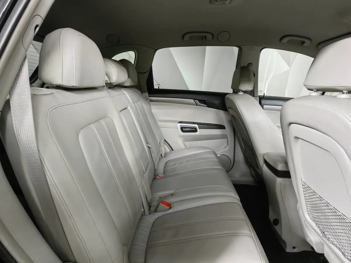 Opel Antara 2.2 CDTi AT AWD (184 л.с.) Черный в АВИЛОН. Слайд №14