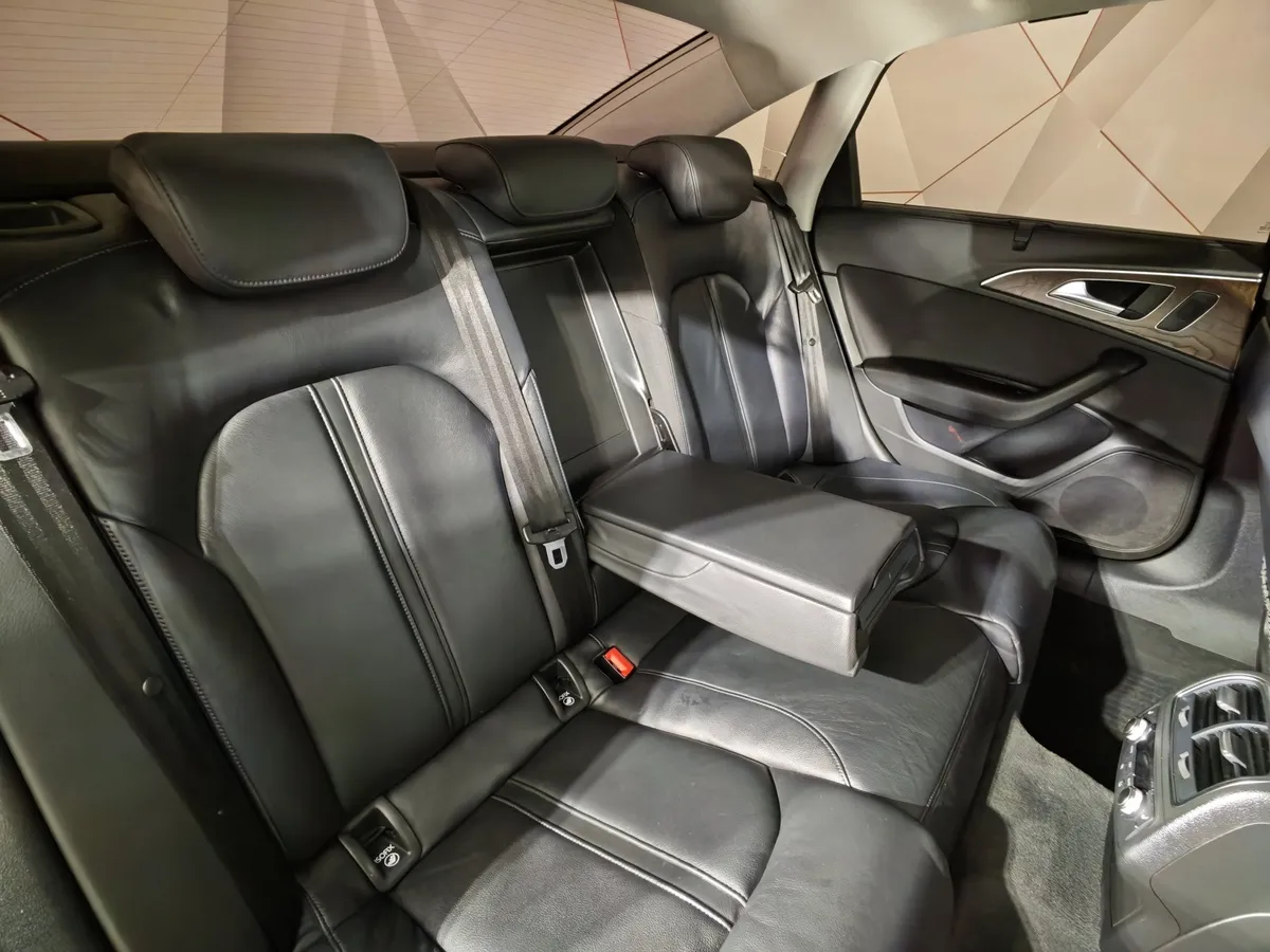 Audi A6 3.0 TDI tiptronic quattro (239 л.с.) Черный в АВИЛОН. Слайд №16