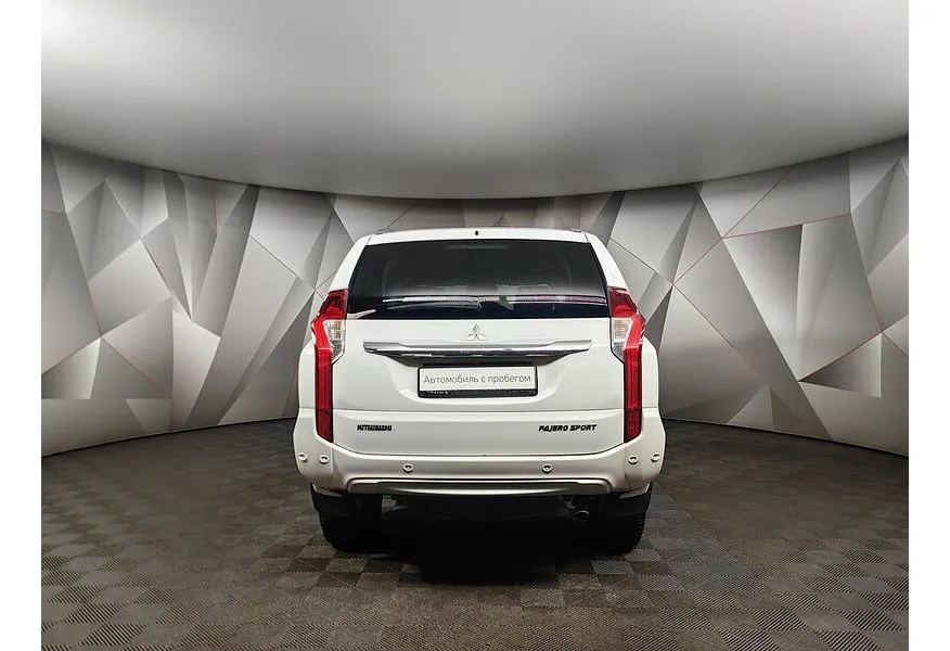 Mitsubishi Pajero Sport 2.4 DI-D AT AWD (181 л.с.) Белый в АВИЛОН. Слайд №8 Mitsubishi Pajero Sport 2.4 DI-D AT AWD (181 л.с.) Белый в АВИЛОН. Слайд №8