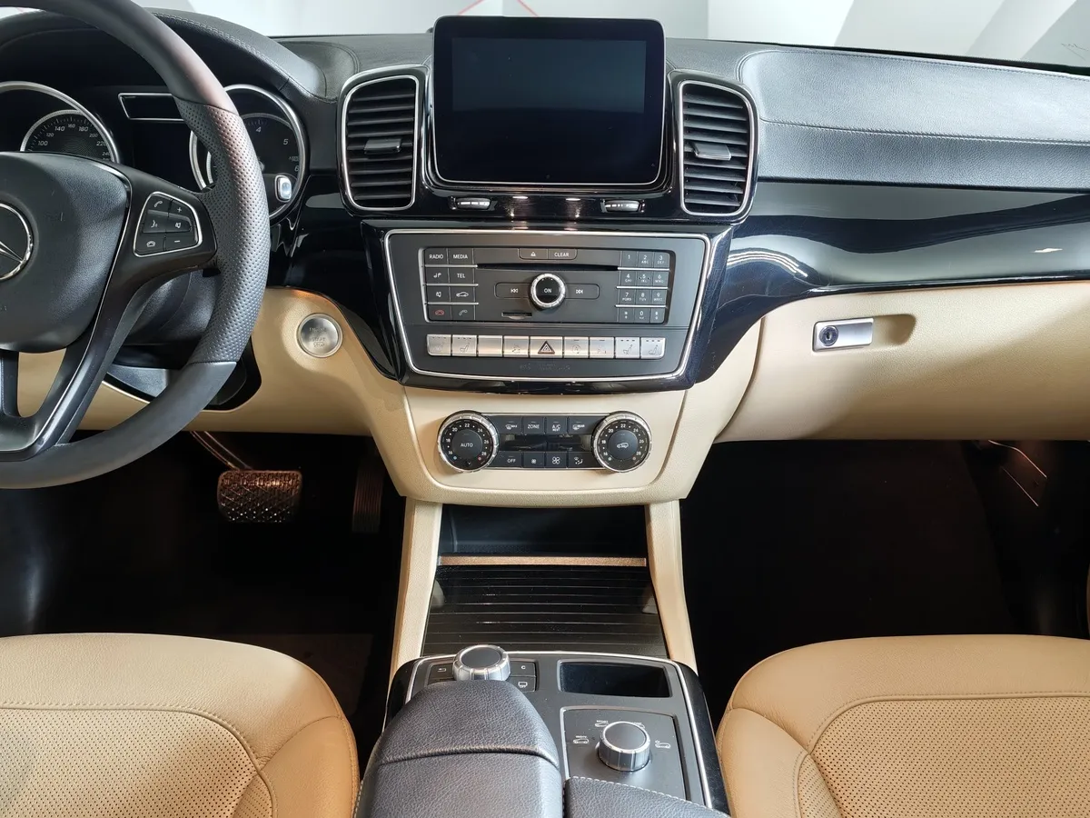 Mercedes-Benz GLE Купе 350 d 4MATIC 9G-TRONIC (249 л.с.) Особая серия Белый в АВИЛОН. Слайд №15