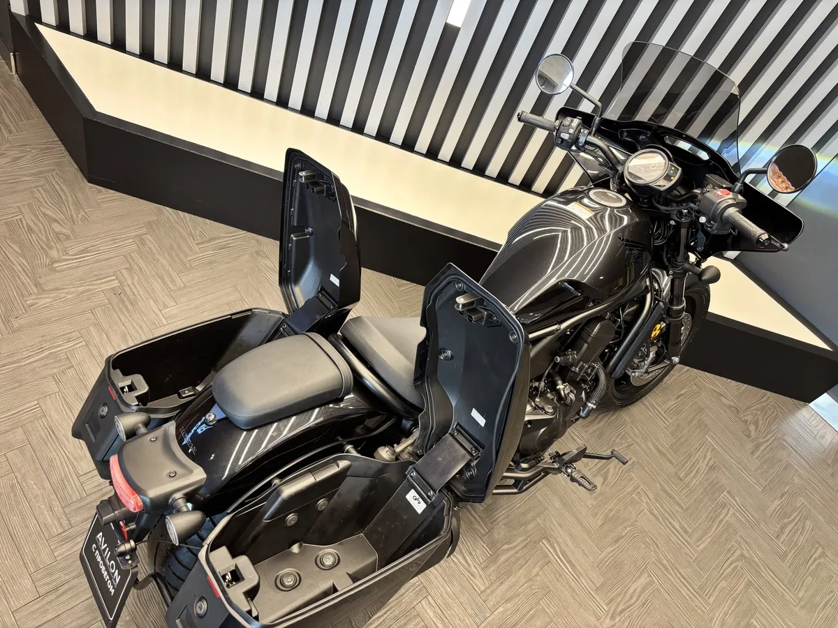 Honda Rebel 1100 1082 см³ (87 л.с.) (87) 1082 Серый в АВИЛОН. Слайд №8