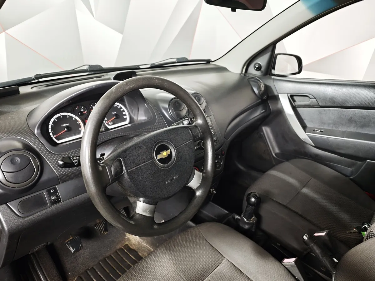 Chevrolet Aveo 1.2 MT (84 л.с.) Серый в АВИЛОН. Слайд №18