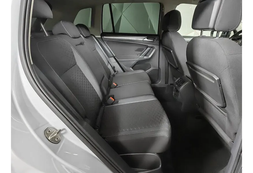 Volkswagen Tiguan 2.0 TSI 4Motion AT (180 л.с.) Status Белый в АВИЛОН. Слайд №14