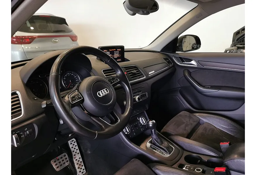 Audi Q3 2.0 TFSI quattro S tronic (170 л.с.) Черный в АВИЛОН. Слайд №14