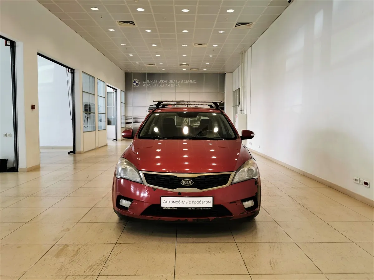 Kia Ceed 1.6 MT (129 л.с.) Comfort Красный в АВИЛОН. Слайд №6