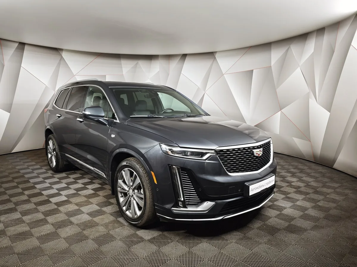 Cadillac XT6 2.0T AT AWD (200 л.с.) Sport Черный в АВИЛОН. Слайд №3