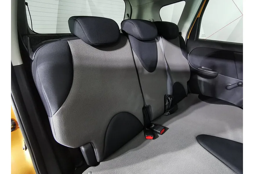 Nissan Note 1.4 MT (88 л.с.) Comfort Оранжевый в АВИЛОН. Слайд №15