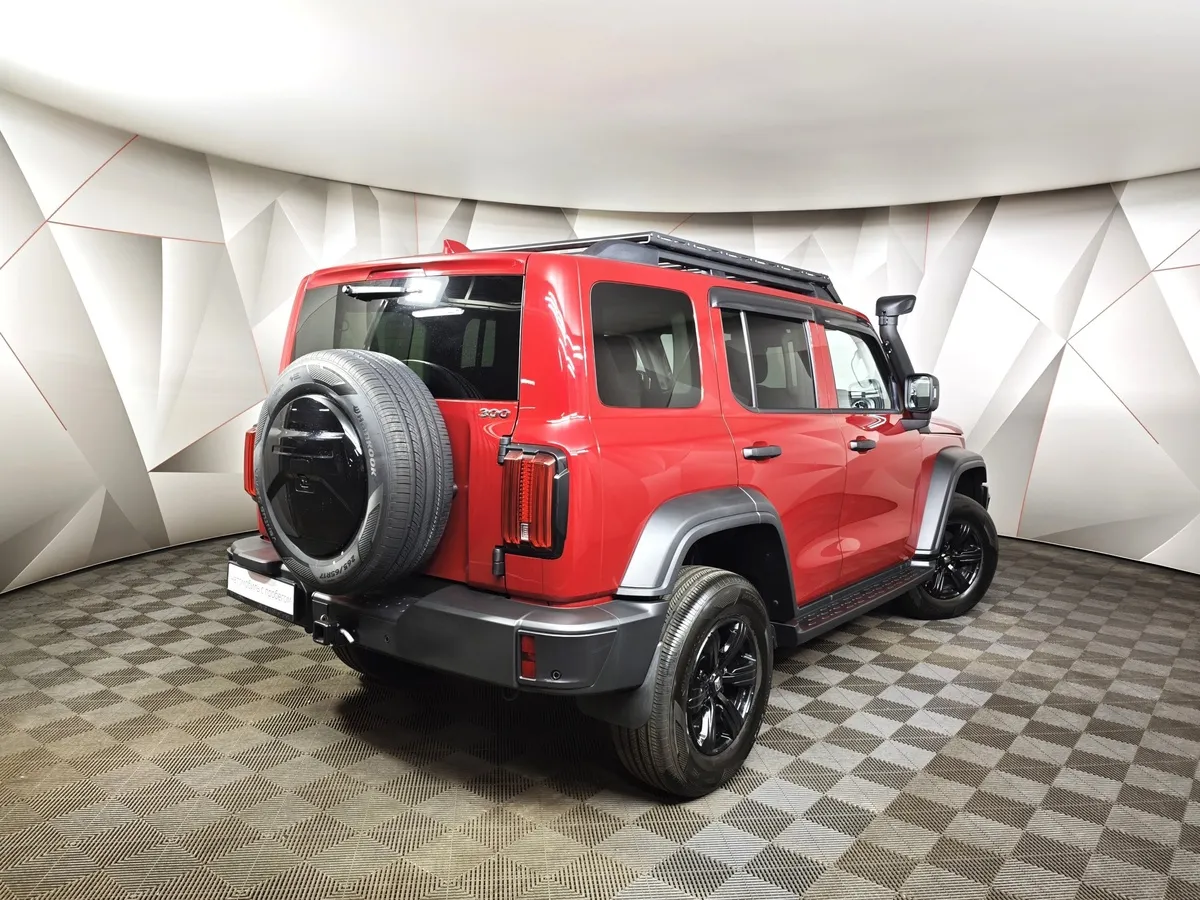 TANK 300 2.0T AT 4WD (220 л.с.) Сити Премиум Красный в АВИЛОН. Слайд №2