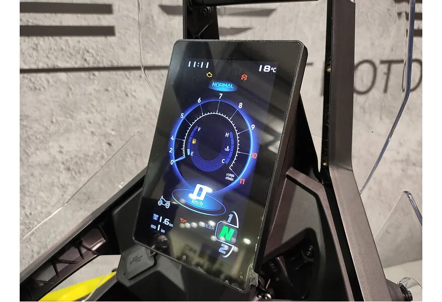 VOGE DS800X Rally 798 см³ (95 л.с.) (95) 798 Желтый в АВИЛОН. Слайд №8