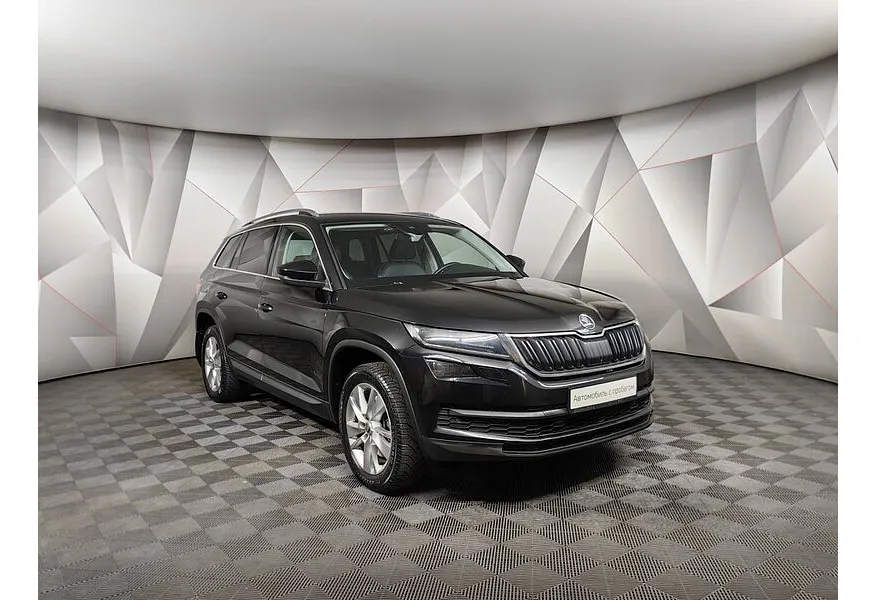 Skoda Kodiaq 2.0 TSI DSG 4X4 (180 л.с.) Черный в АВИЛОН. Слайд №3