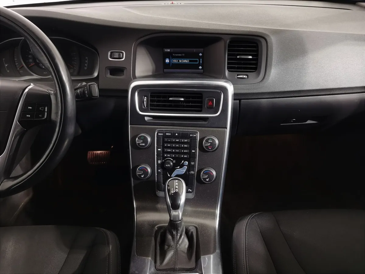 Volvo S60 2.5 T5 Geartronic AWD Cross Country (249 л.с.) Summum Черный в АВИЛОН. Слайд №14