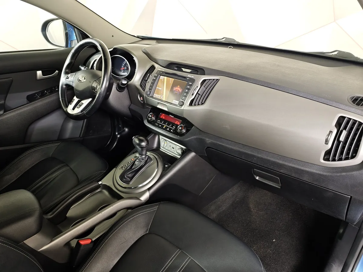 Kia Sportage 2.0 AT 4WD (150 л.с.) Luxe Синий в АВИЛОН. Слайд №13