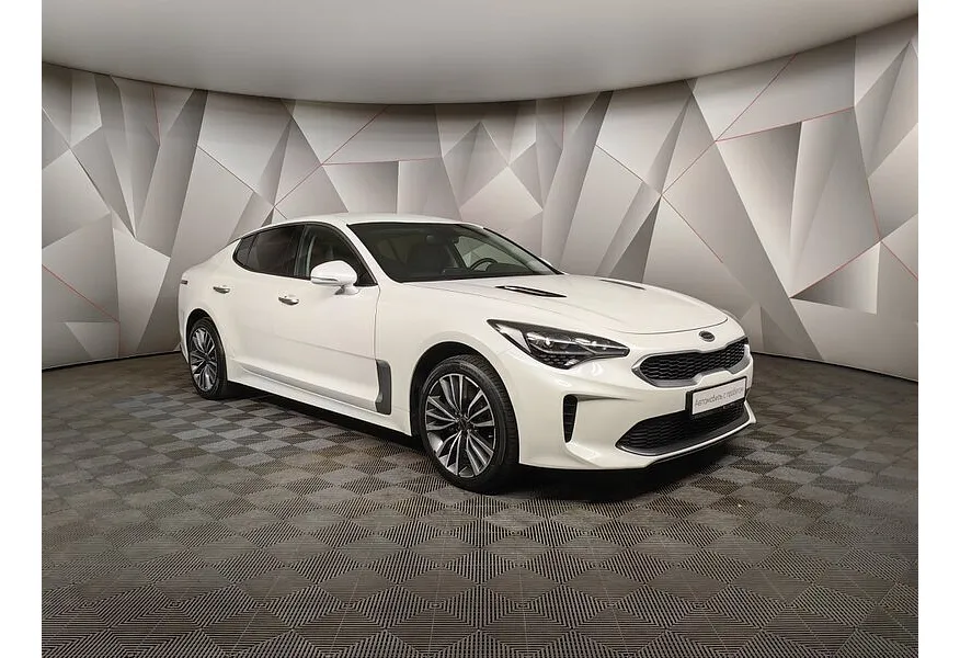 Kia Stinger 2.0 AT AWD (247 л.с.) Prestige Белый в АВИЛОН. Слайд №3