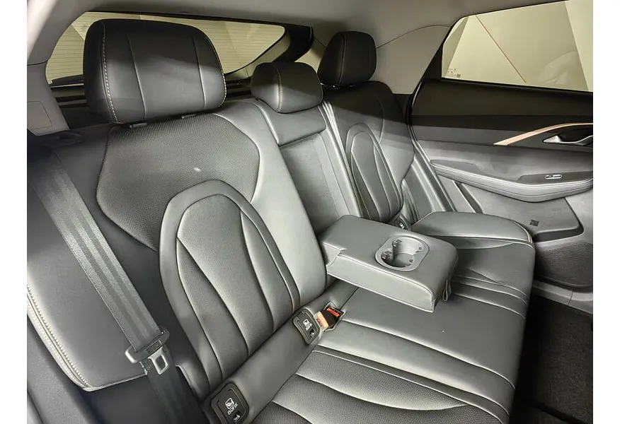 Omoda C5 1.6T DCT 4WD (150 л.с.) Active Белый в АВИЛОН. Слайд №16