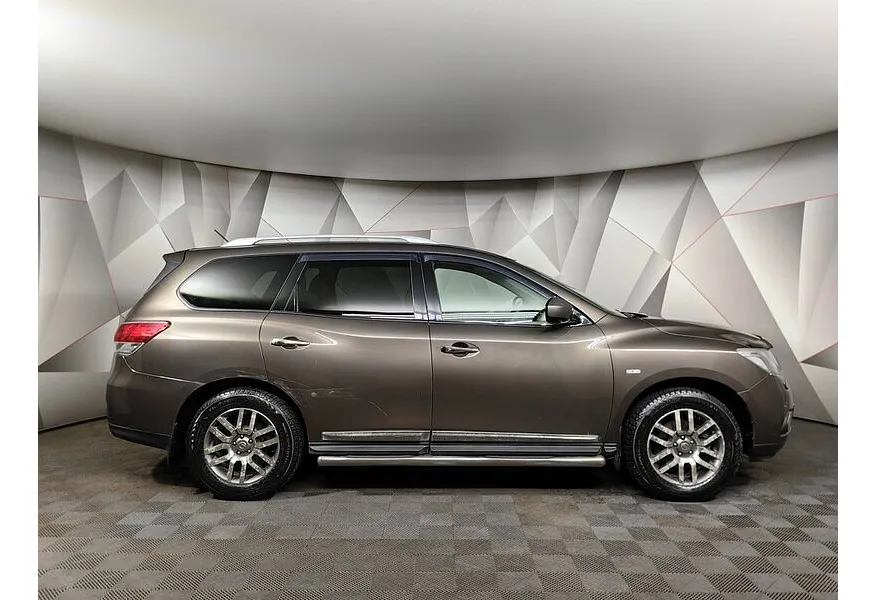 Nissan Pathfinder 3.5 CVT AWD (249 л.с.) Коричневый в АВИЛОН. Слайд №6