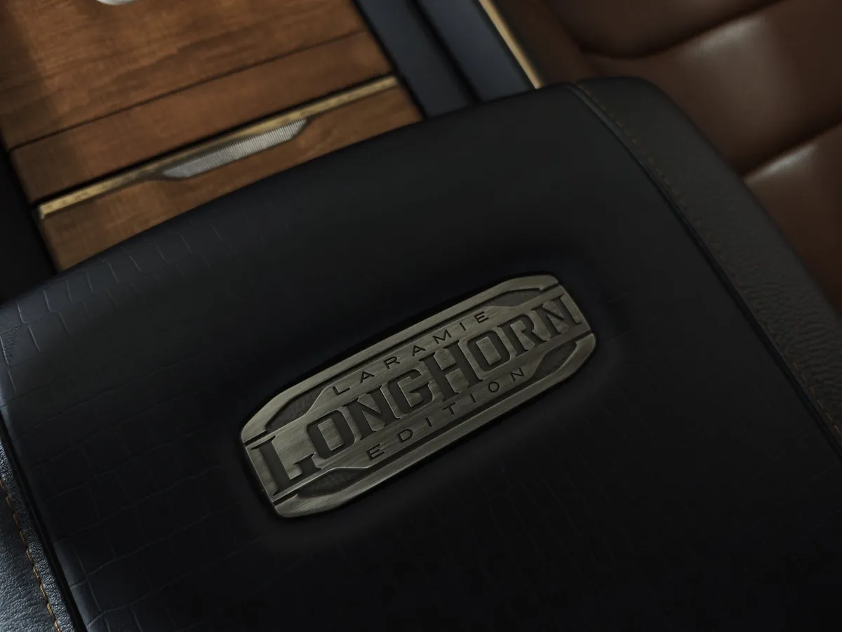 Dodge Ram 5.7 AT 4WD (396 л.с.) Белый в АВИЛОН. Слайд №23