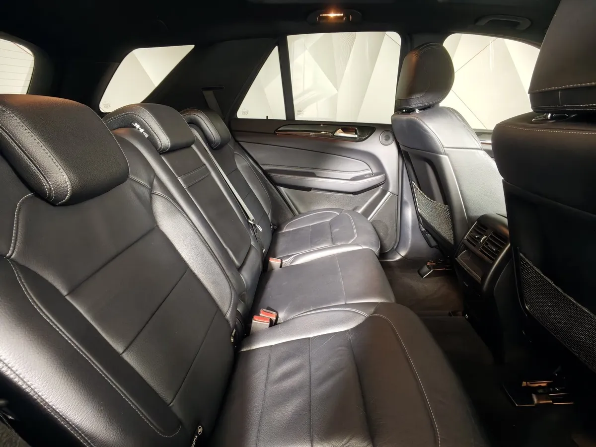 Mercedes-Benz GLE 400 4MATIC 9G-TRONIC (333 л.с.) Grand Edition Серебристый в АВИЛОН. Слайд №16