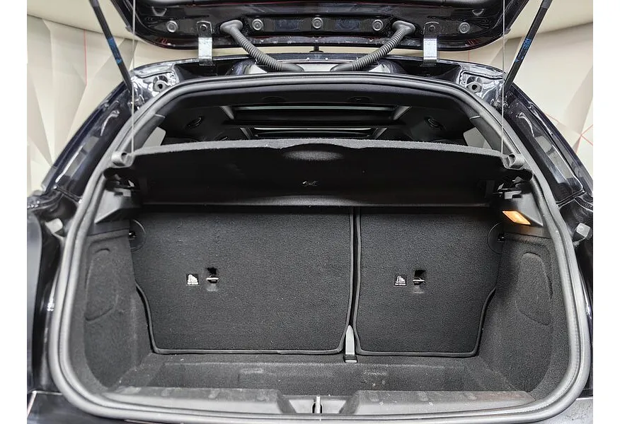 MINI 3 двери JCW 2.0 AT (231 л.с.) Черный в АВИЛОН. Слайд №9