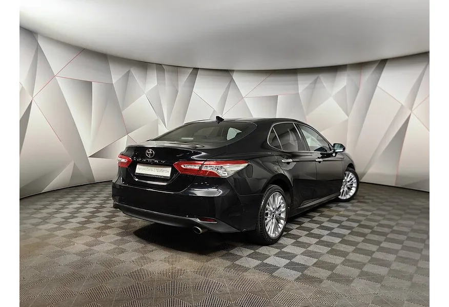 Toyota Camry 2.5 AT (181 л.с.) Черный в АВИЛОН. Слайд №8