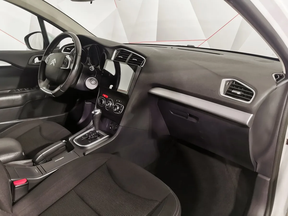 Citroen C4 1.6 THP AT (150 л.с.) Белый в АВИЛОН. Слайд №12
